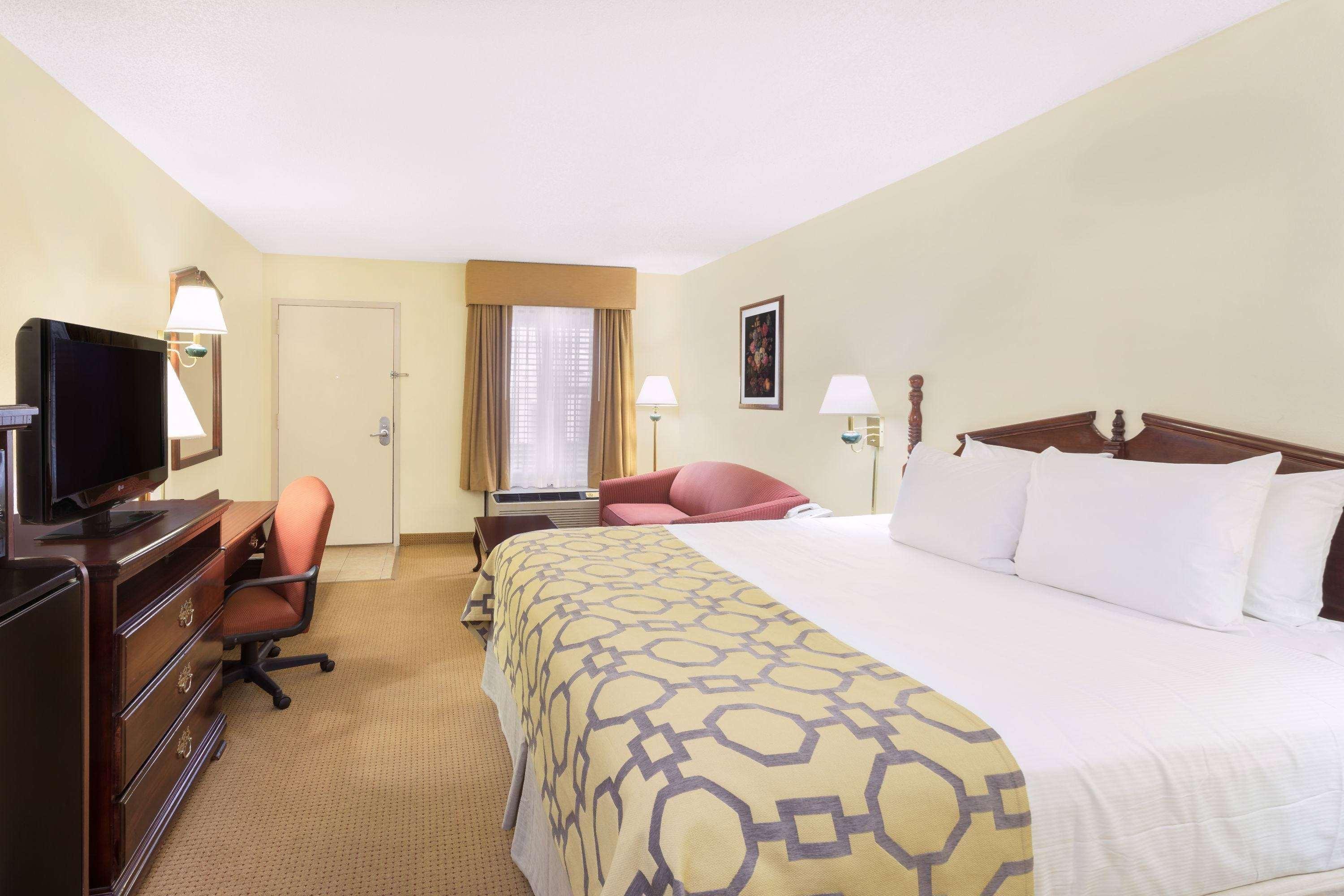 Baymont By Wyndham Griffin Hotel Eksteriør billede